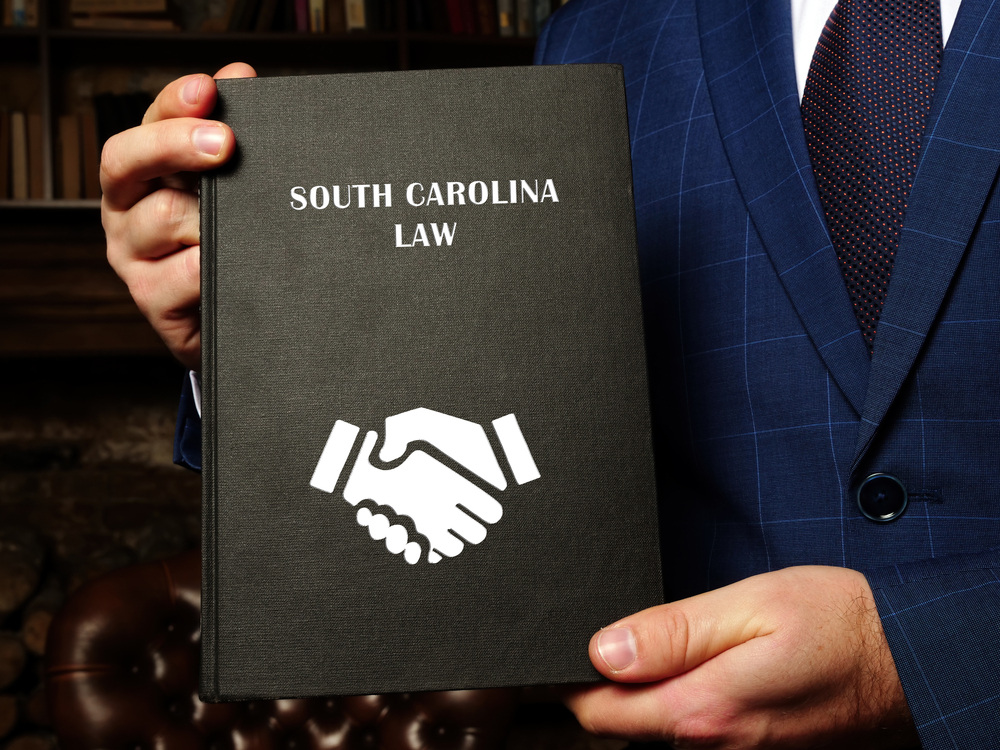 South Carolina Eviction Laws: Explained in Detail (2023) South Carolina Eviction Laws: Explained in Detail (2023)